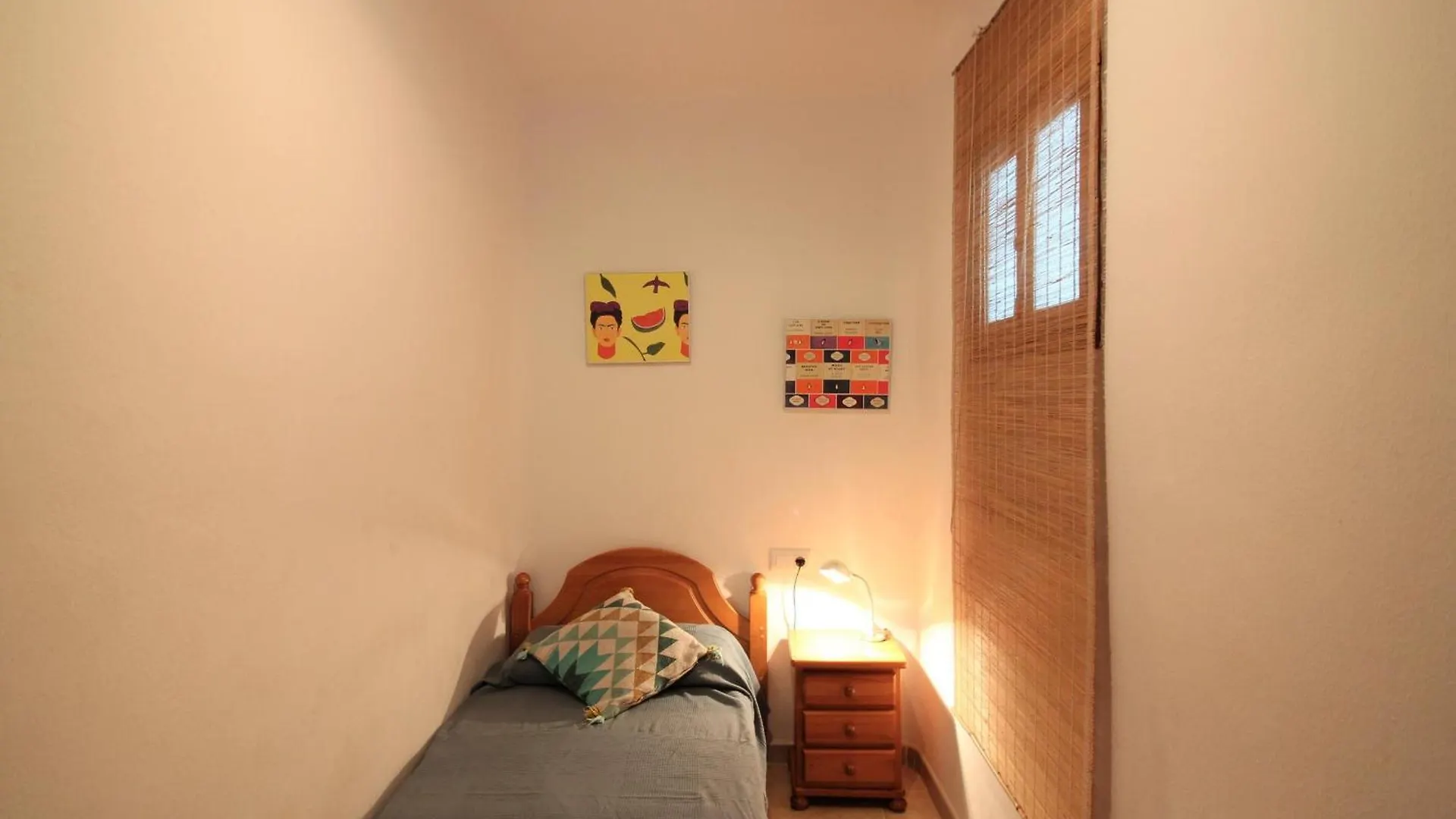 Appartamento Apartamento Centrico En Roses, A 300M De La Playa, Con Terraza Solarium Y Wifi. - Es-228-97