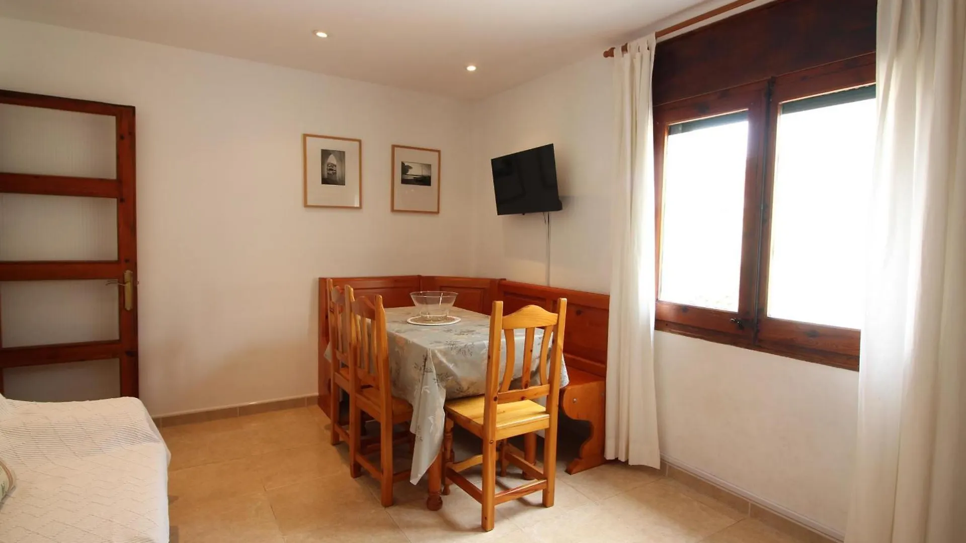 Apartamento Centrico En Roses, A 300M De La Playa, Con Terraza Solarium Y Wifi. - Es-228-97 Roses